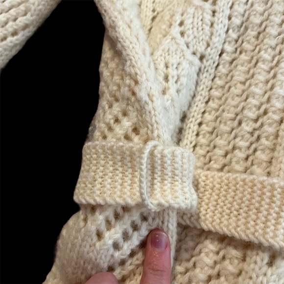 Ralph Lauren Vintage Exclusive Hand-Knit Cream Wool Sweater- Size L - Picture 4 of 7